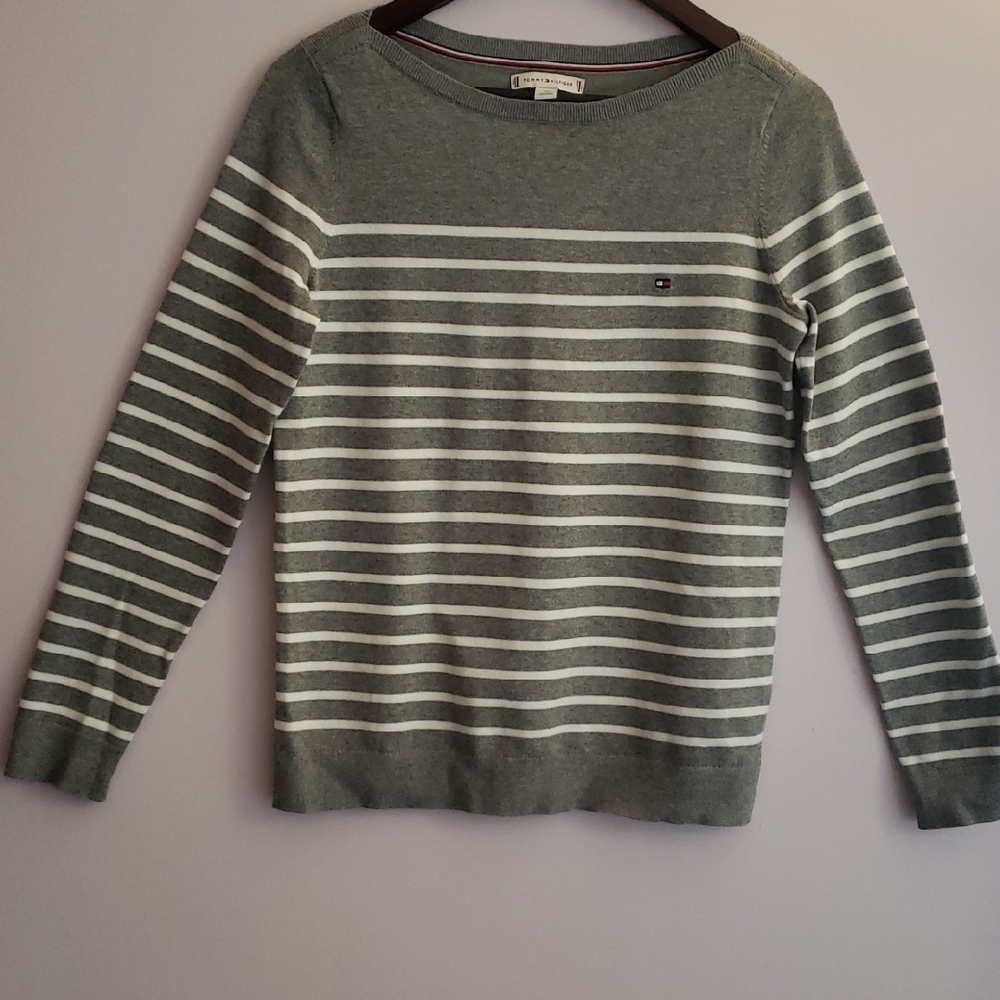 Tommy Hilfiger Gray and White Crew Neck Sweater